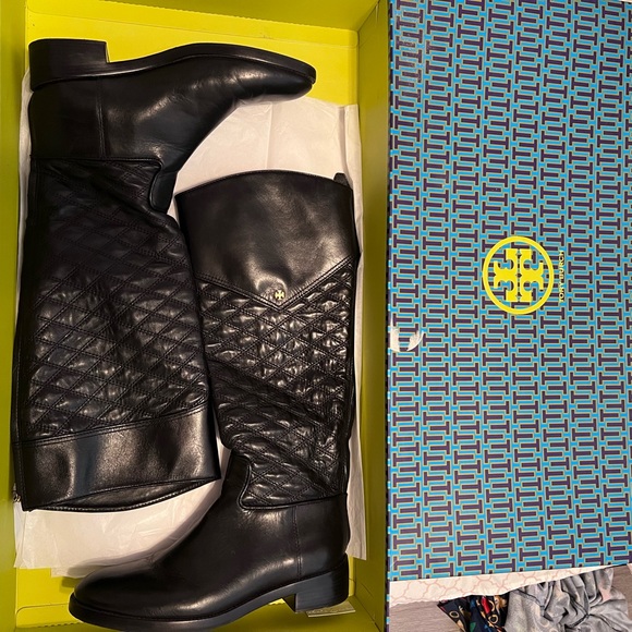 Tory burch boots - Picture 2 of 10
